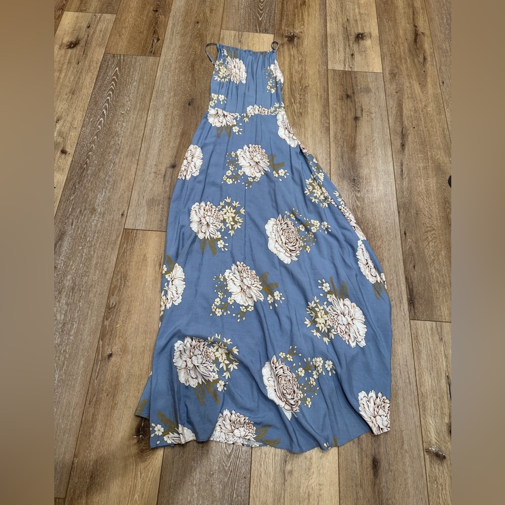 Blue floral dress. Size medium.